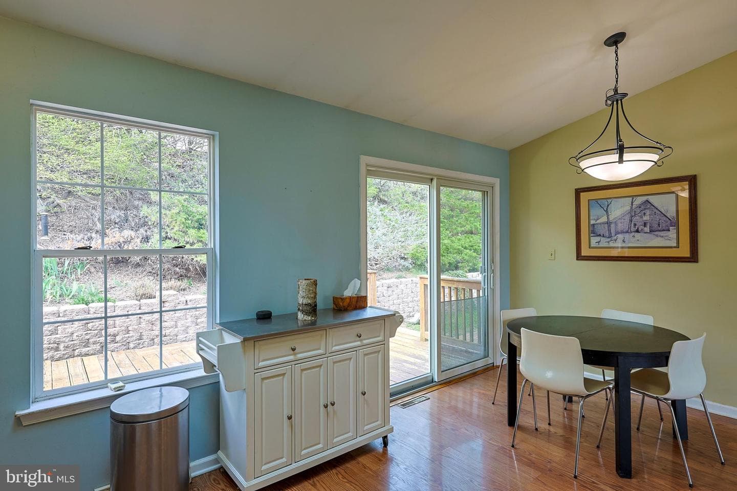 6104 Locust Lane photo 9