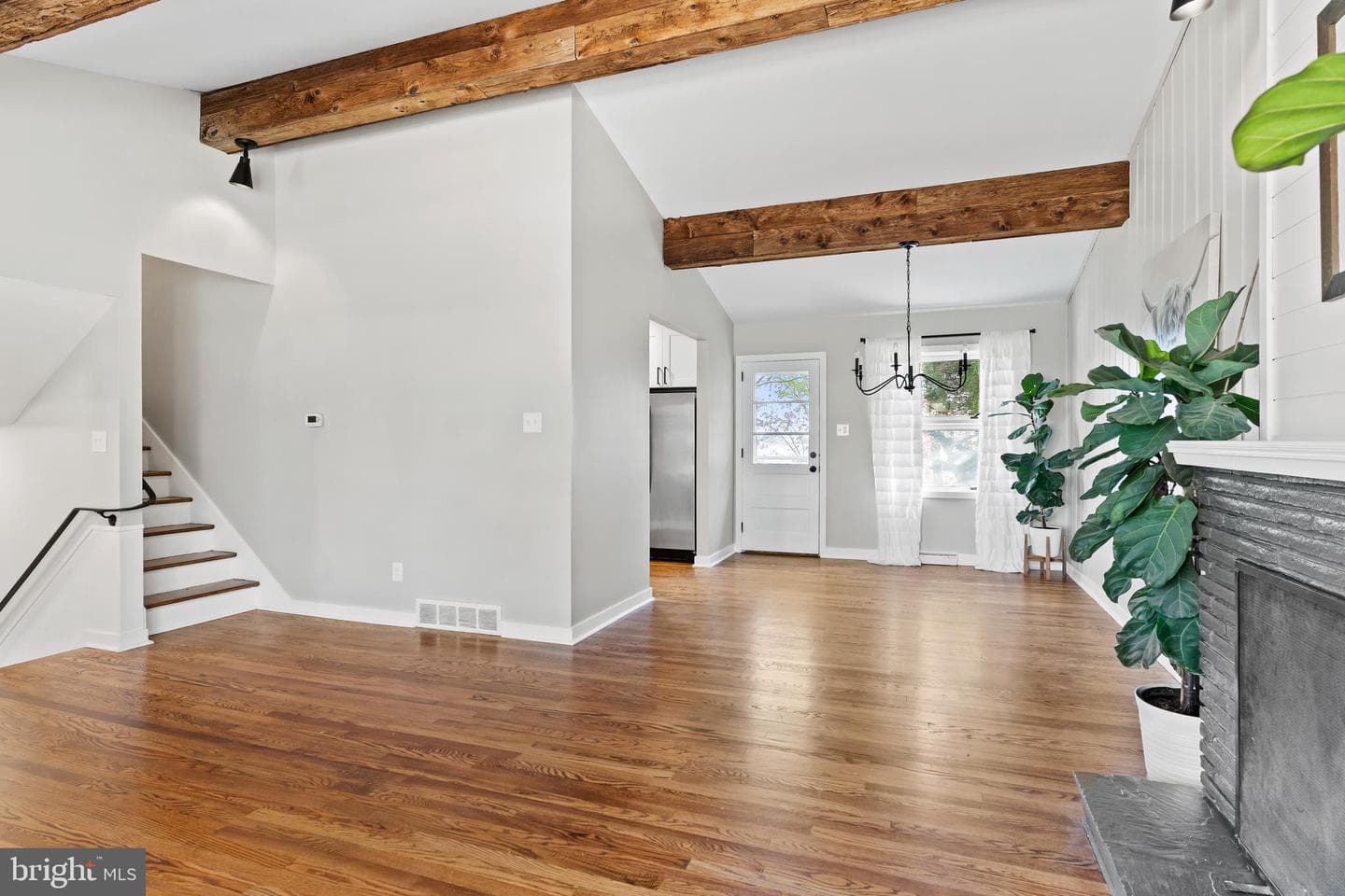 3407 Logan Street photo 10