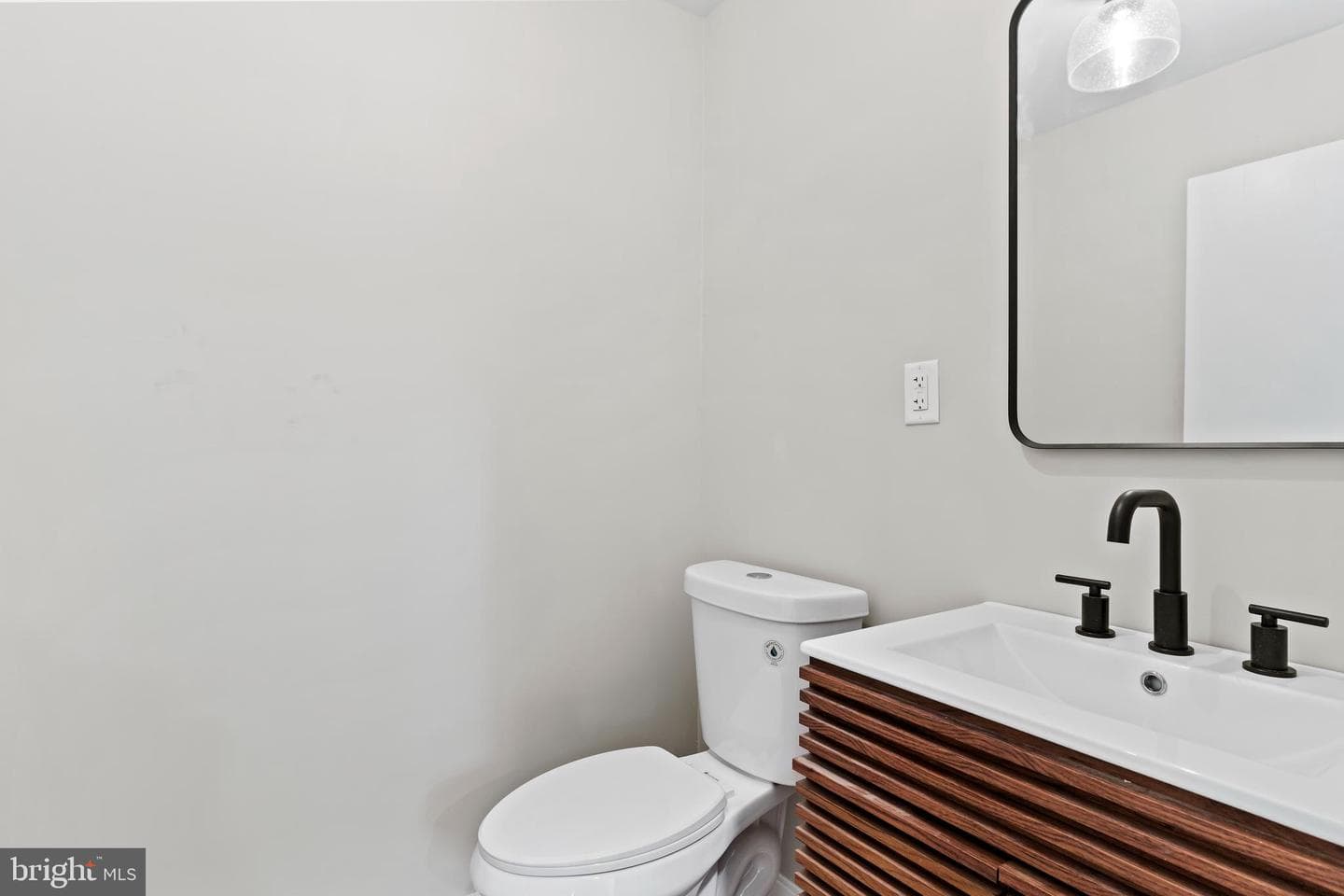 3407 Logan Street photo 18