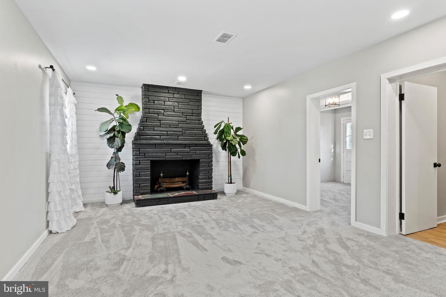 3407 Logan Street photo 21