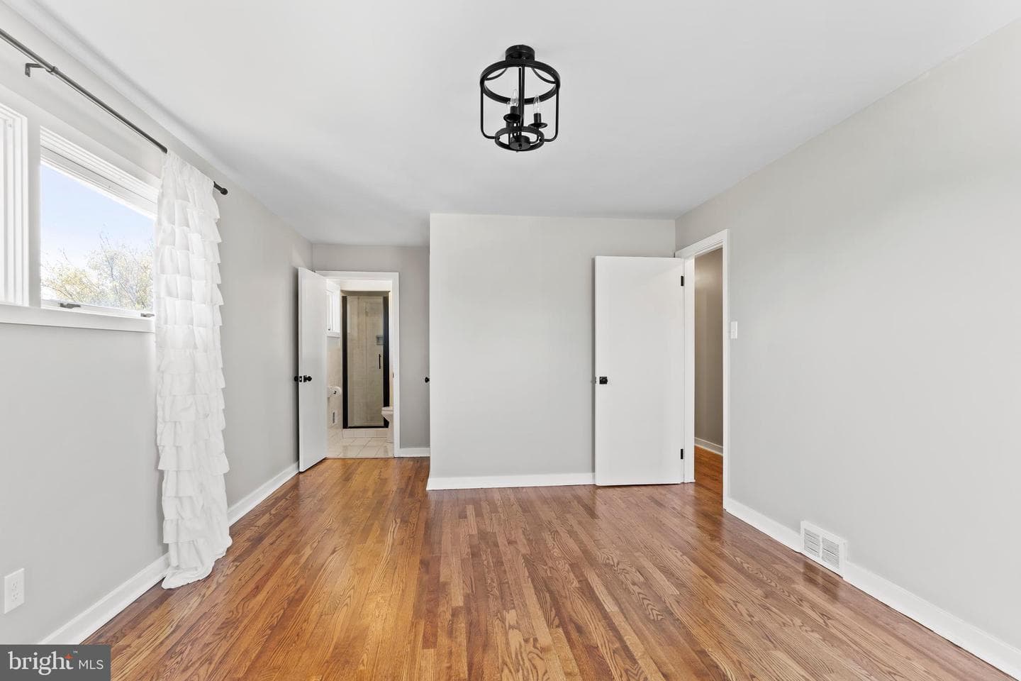 3407 Logan Street photo 32