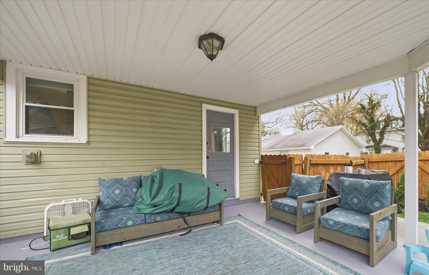 18 Richard Avenue photo 32