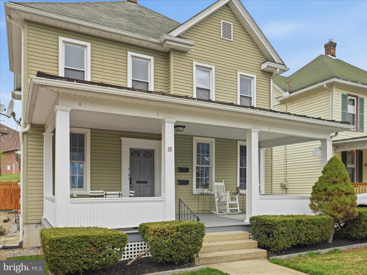18 Richard Avenue photo 38