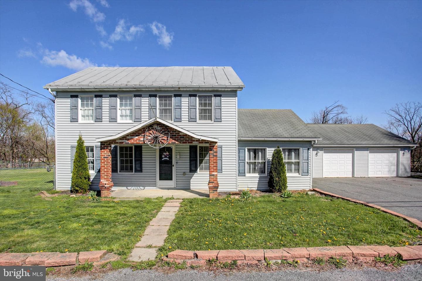 1611 Pine Road