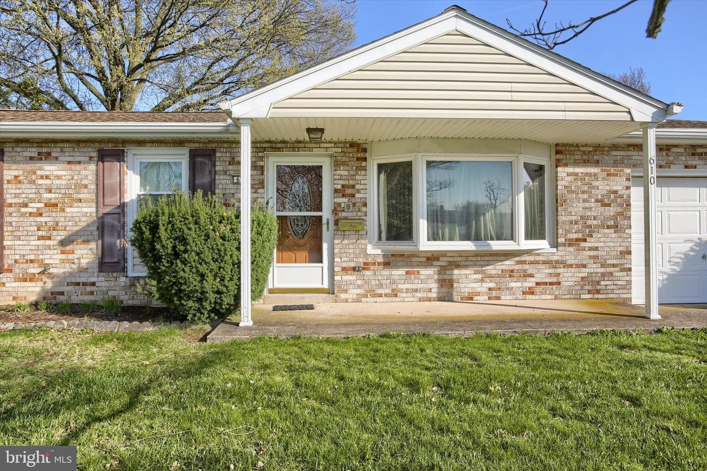 610 Grandview Avenue photo 3