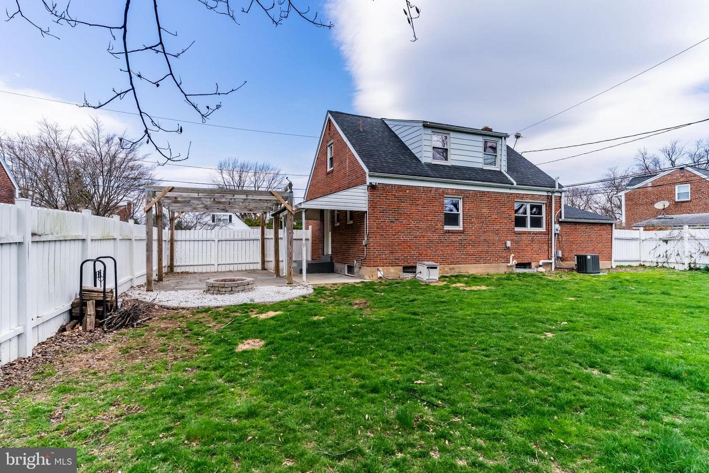 1919 Princeton Avenue photo 21