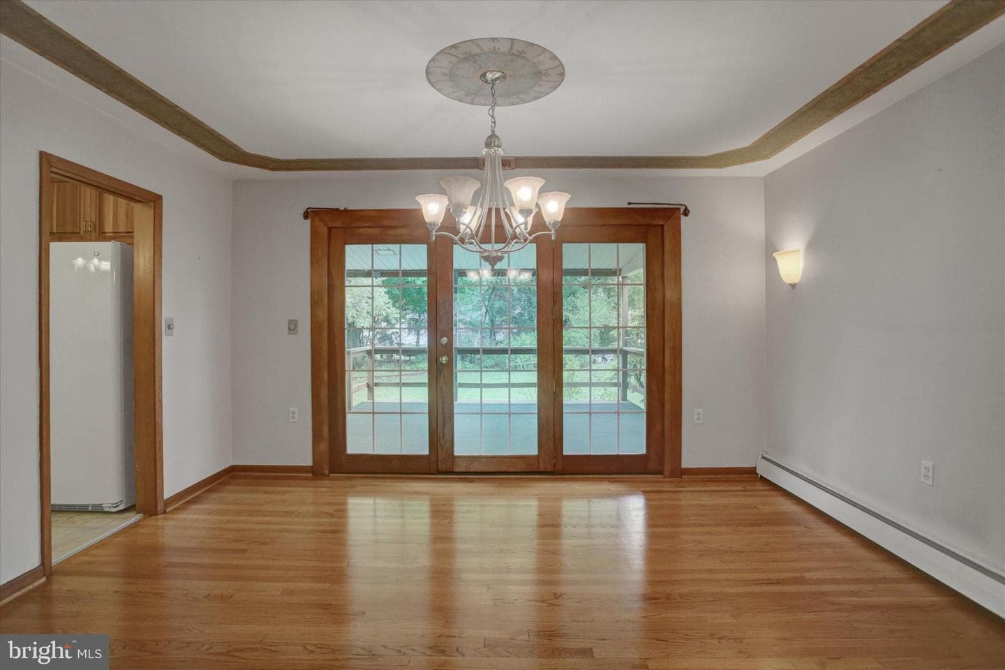 212 E Walnut Street photo 6