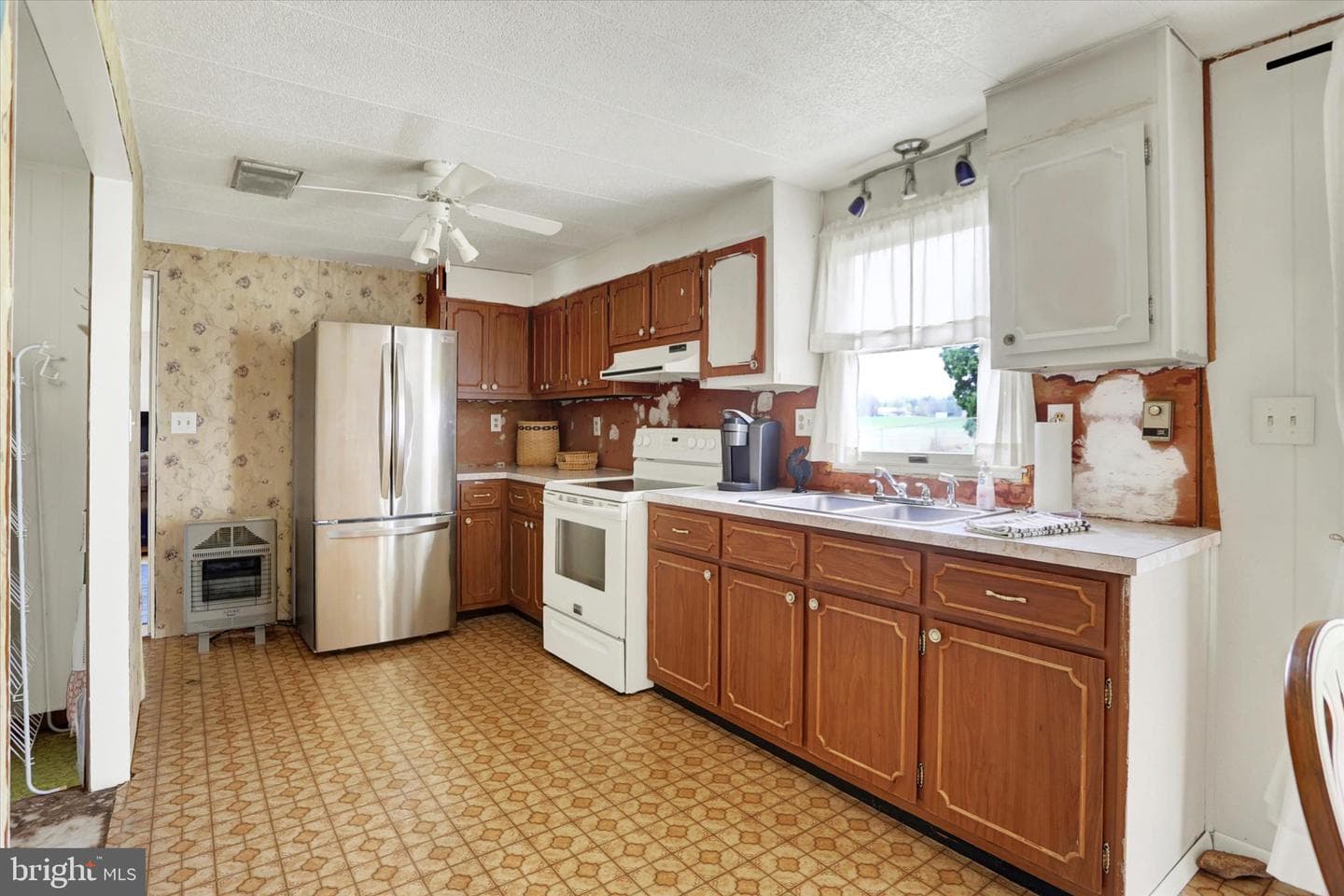 143 Kline Road photo 10