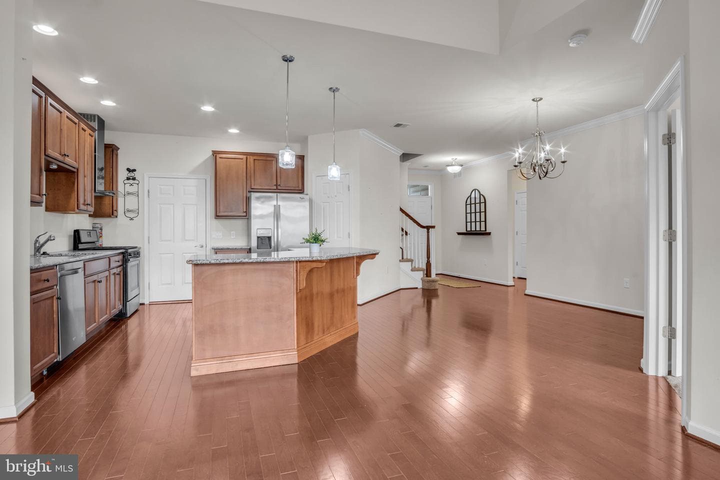 307 Valor Drive photo 12