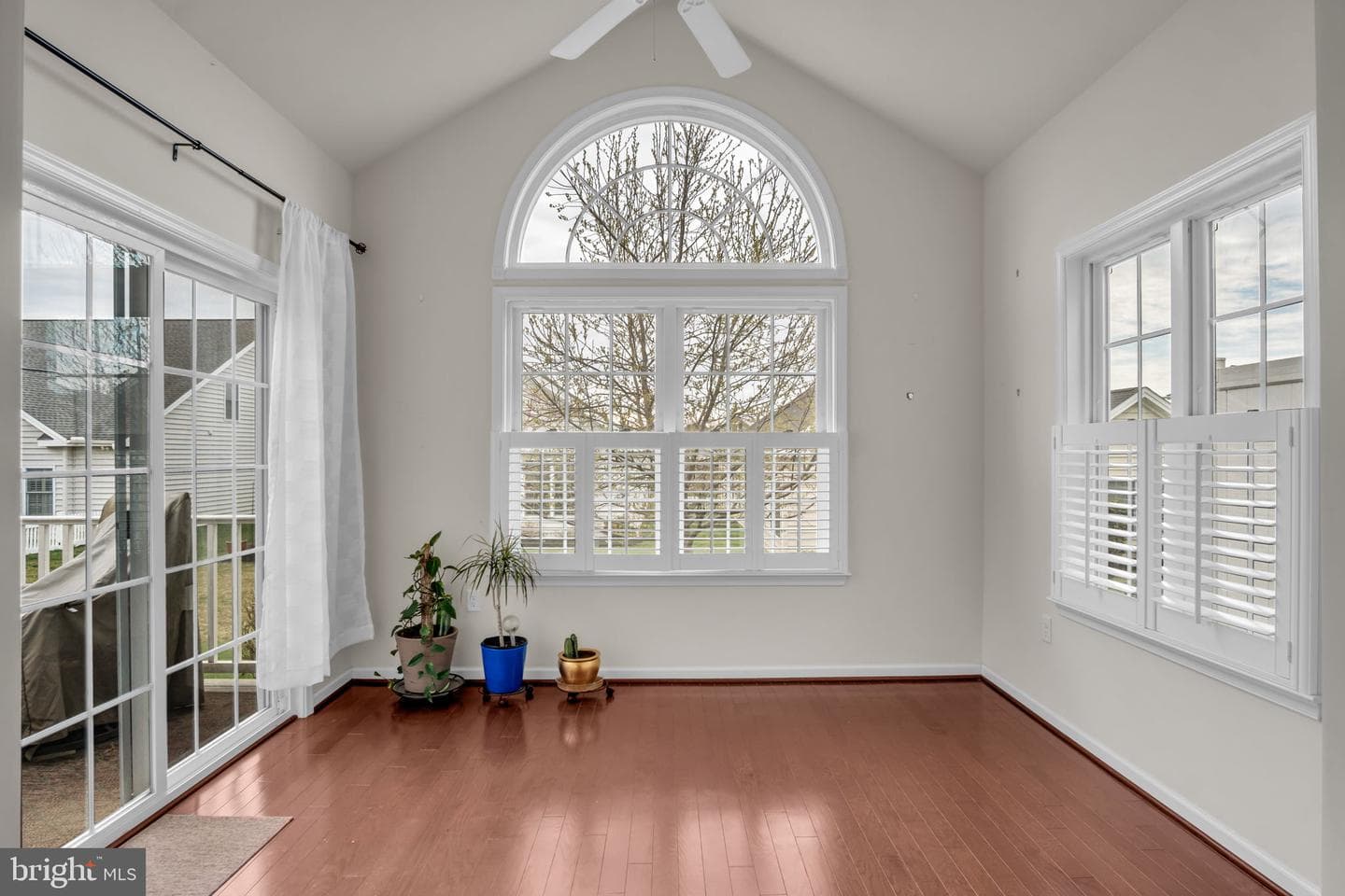 307 Valor Drive photo 15