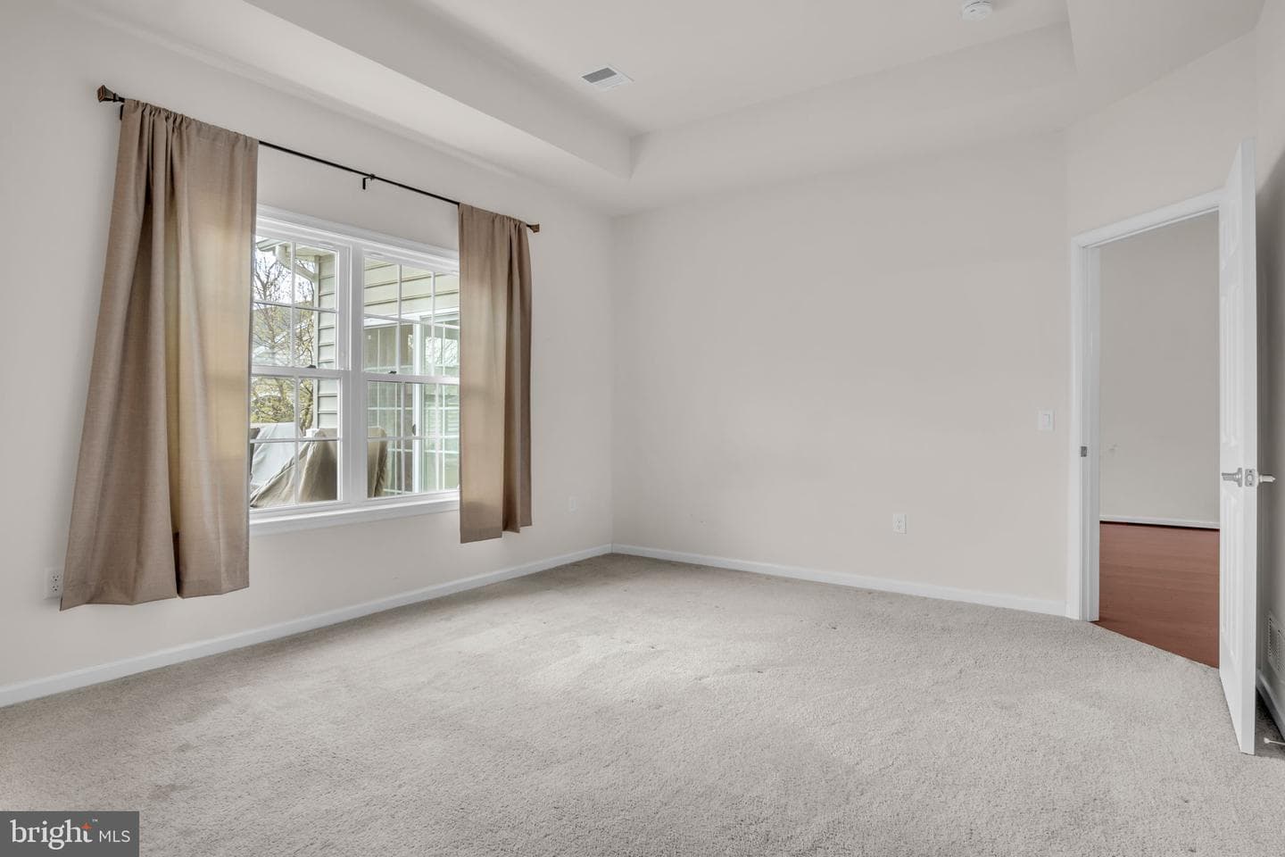 307 Valor Drive photo 18
