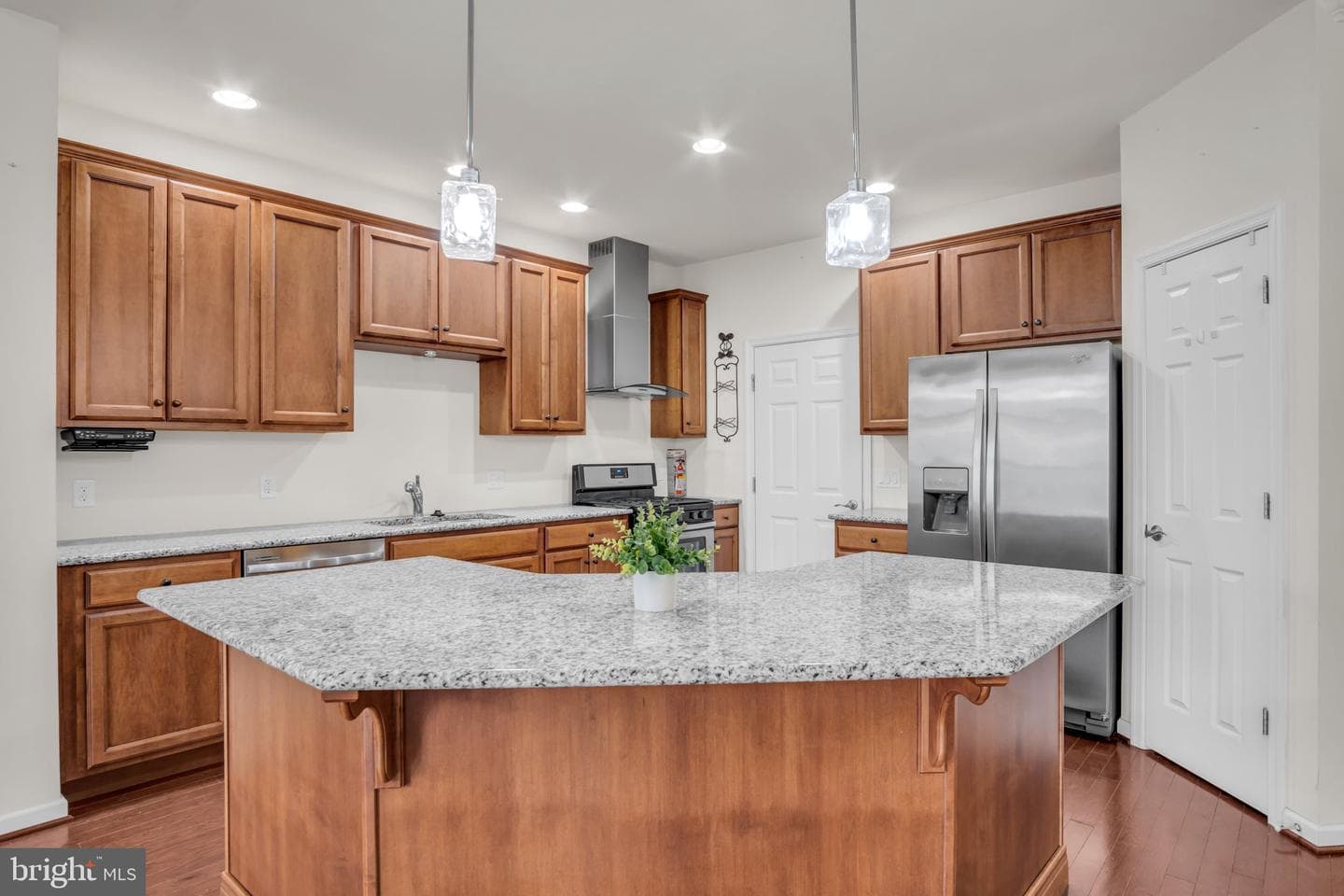 307 Valor Drive photo 8