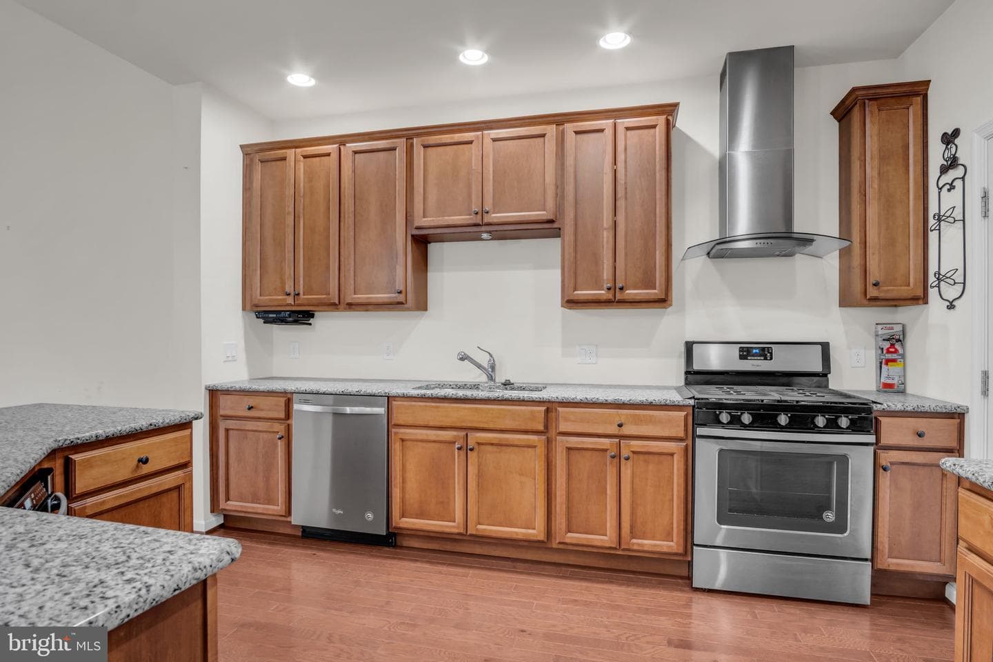 307 Valor Drive photo 9