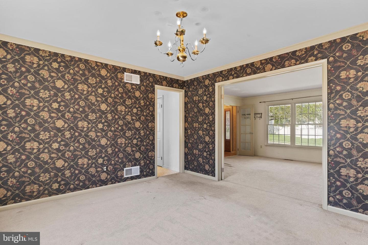 914 Maplewood Lane photo 16