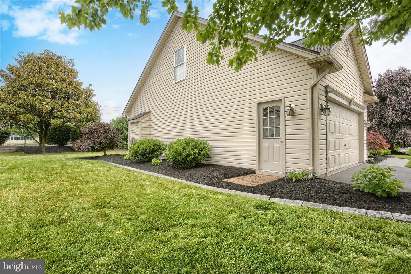 5425 Barbara Drive photo 3