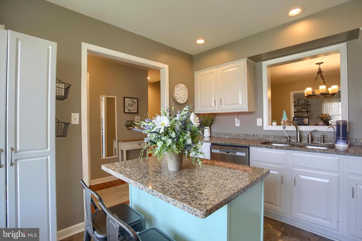 4068 Darius Drive photo 3