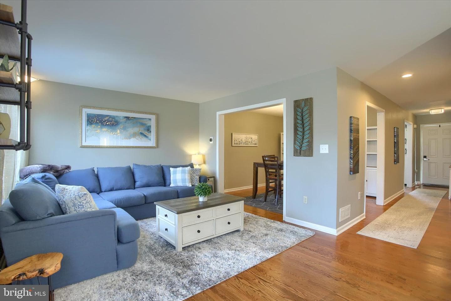 4068 Darius Drive photo 9