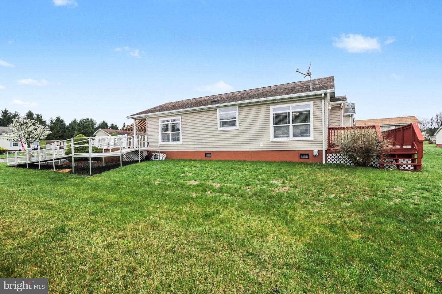 121 Oriole Drive photo 31