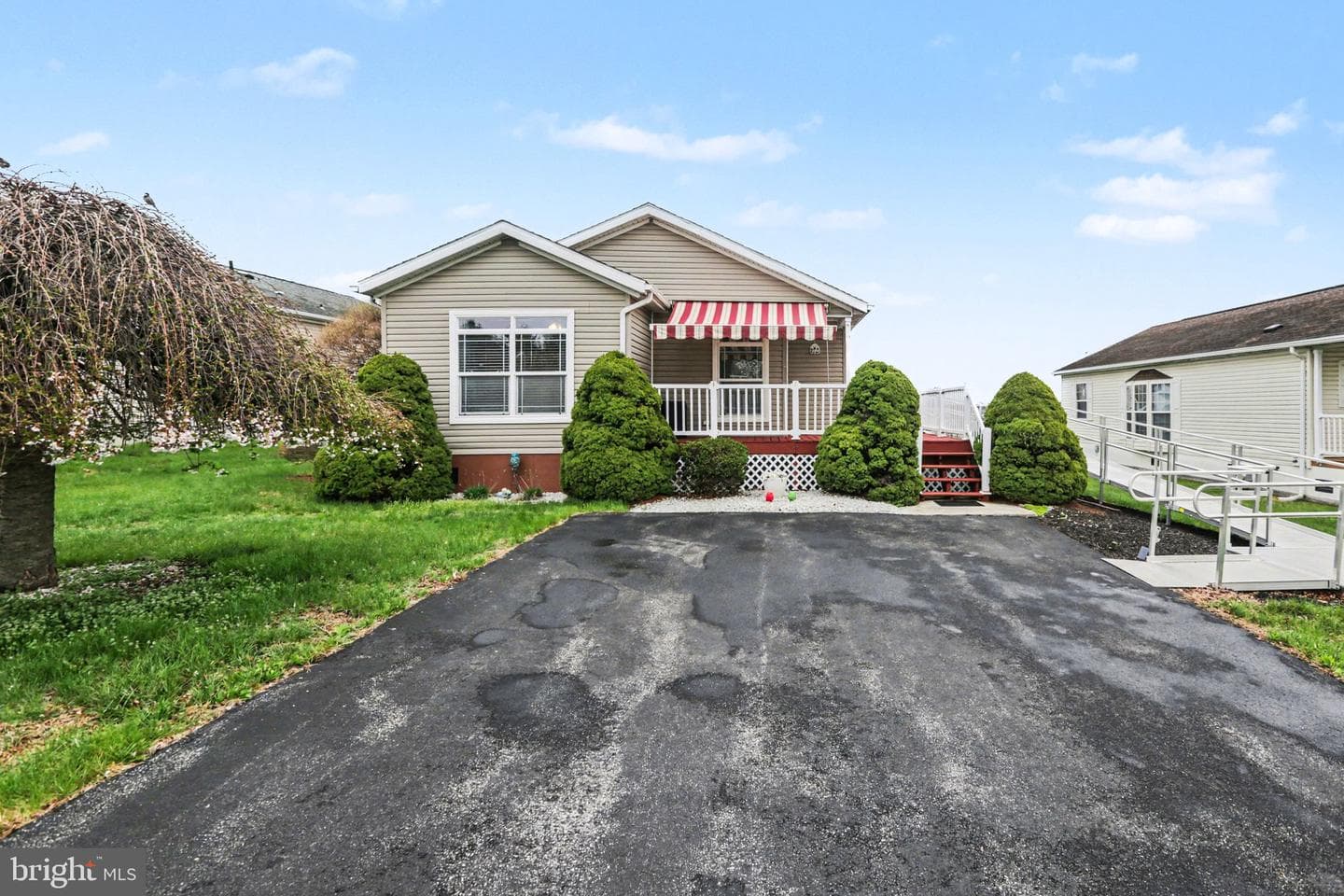 121 Oriole Drive photo 6