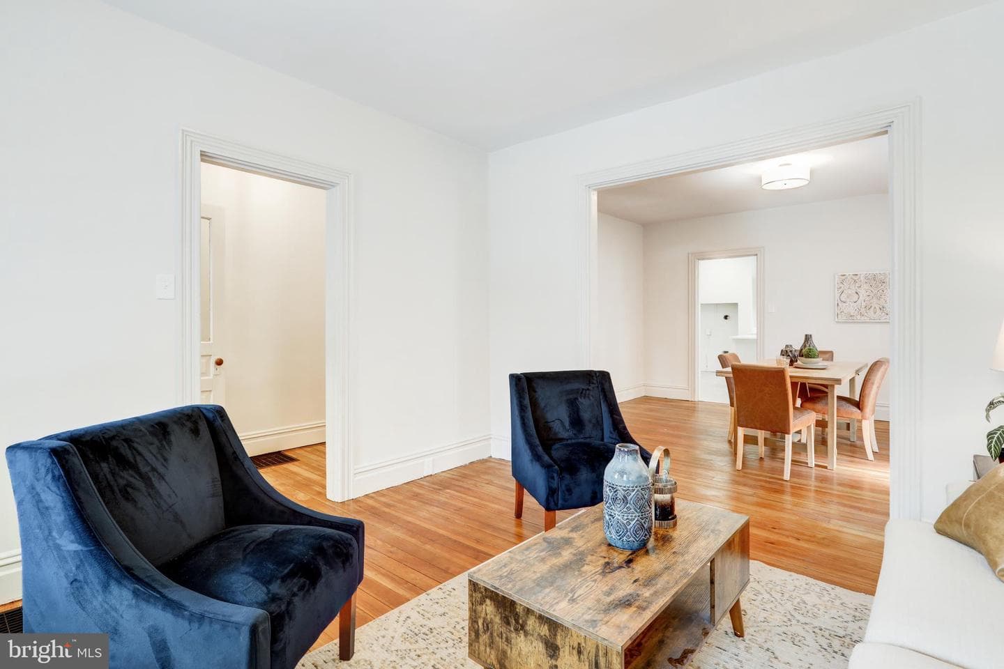 225 N College Street photo 4