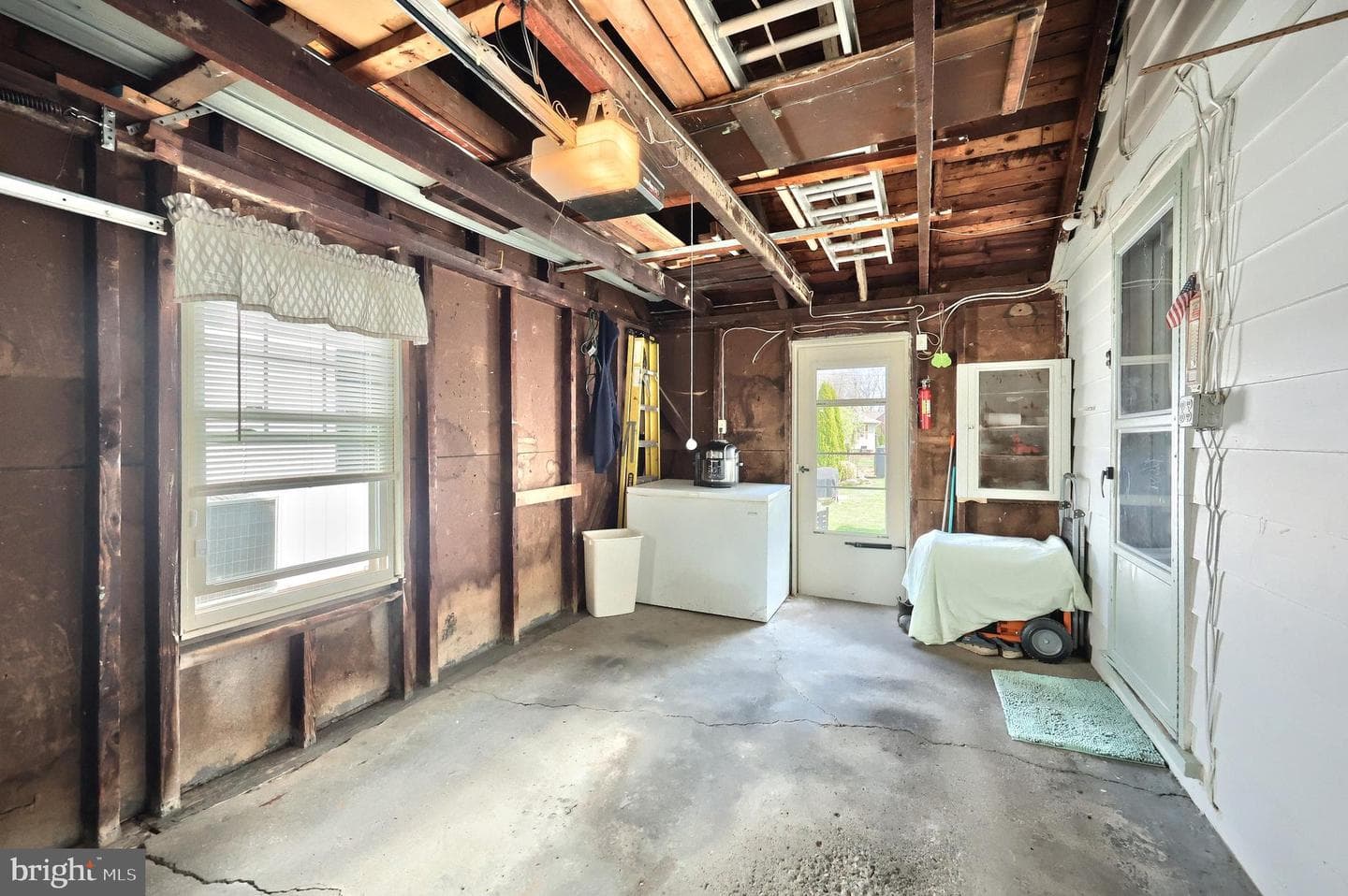 644 Highland Avenue photo 24