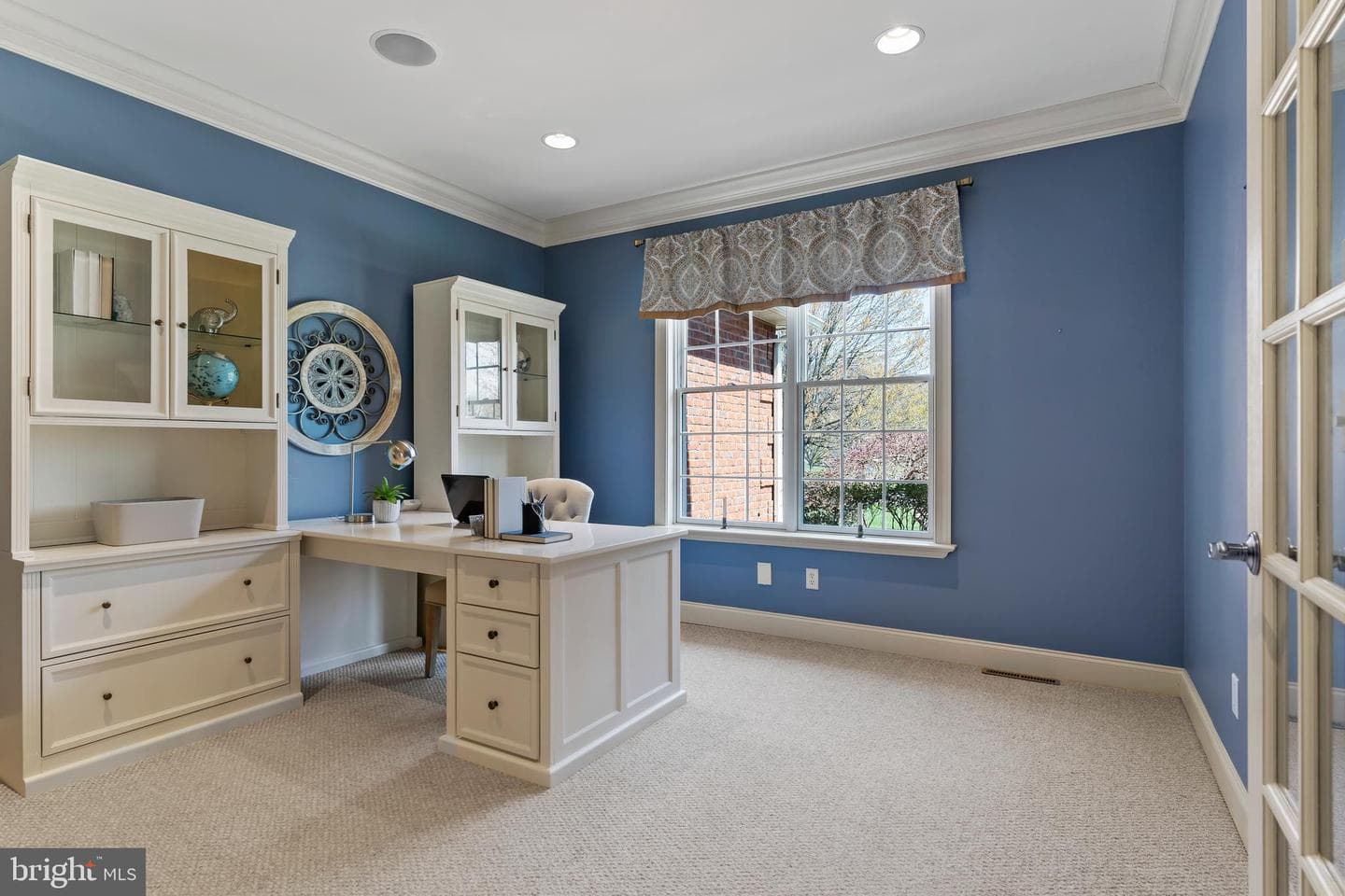2301 Claridge Court photo 30