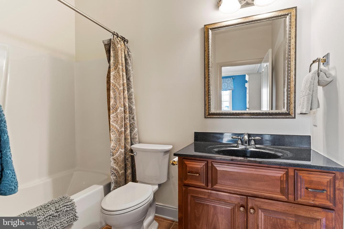 2301 Claridge Court photo 33