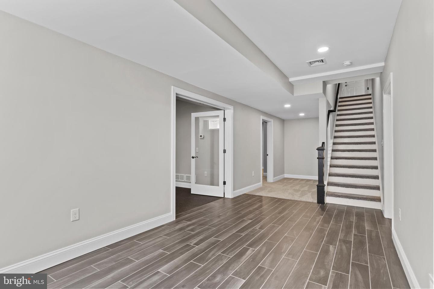 2301 Claridge Court photo 72