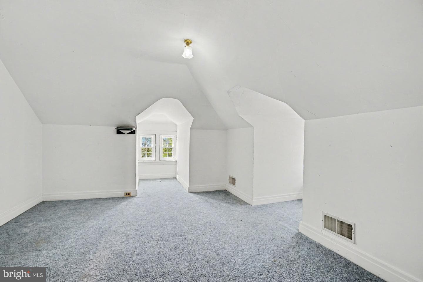 429 W South Street photo 15