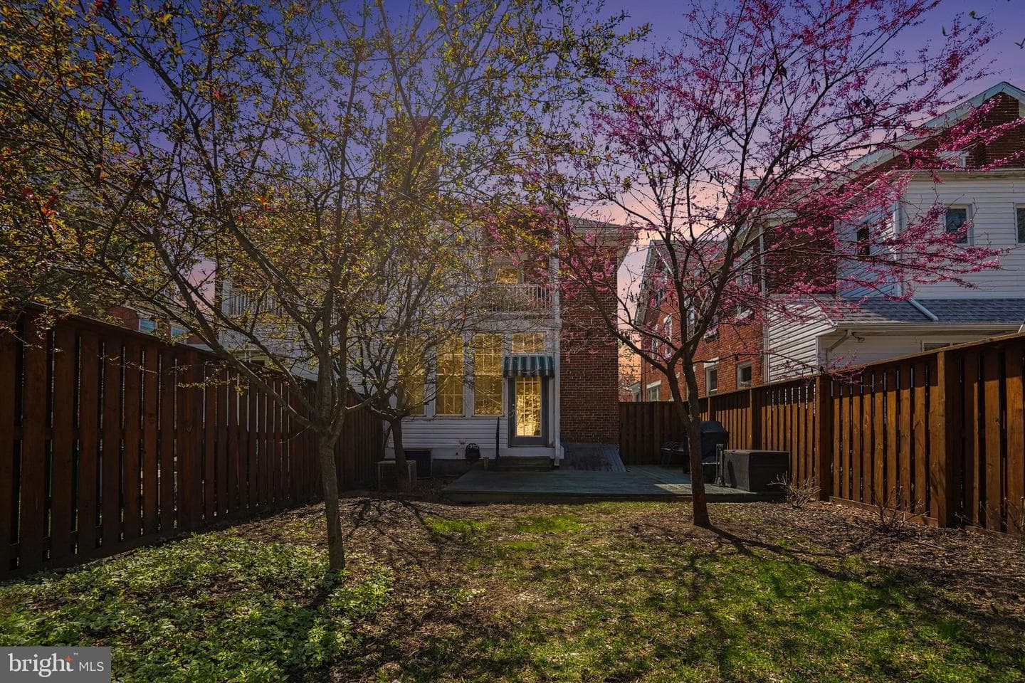 429 W South Street photo 30