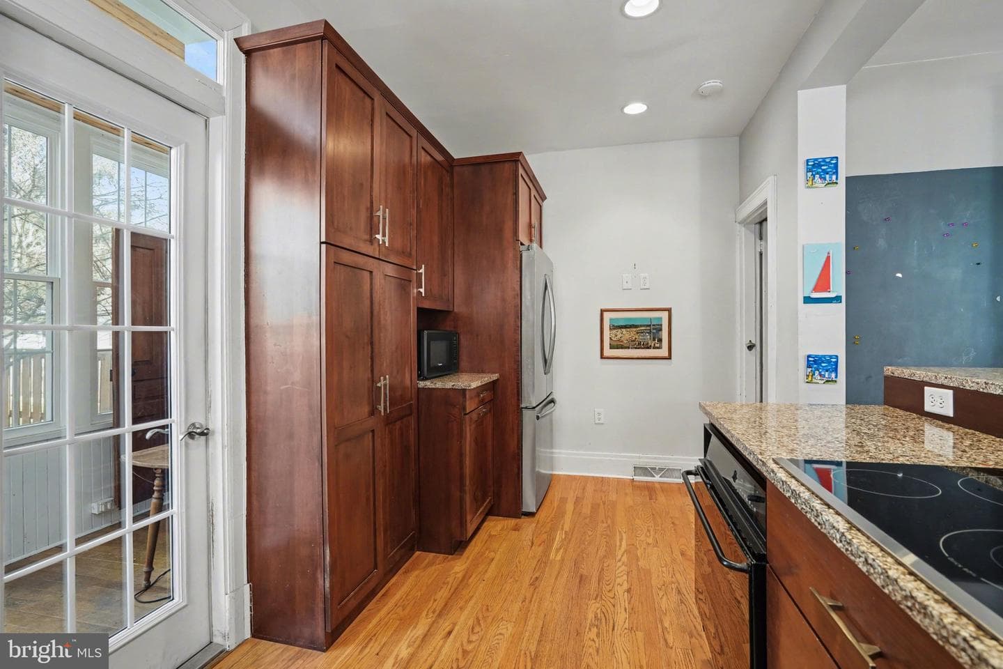 429 W South Street photo 35