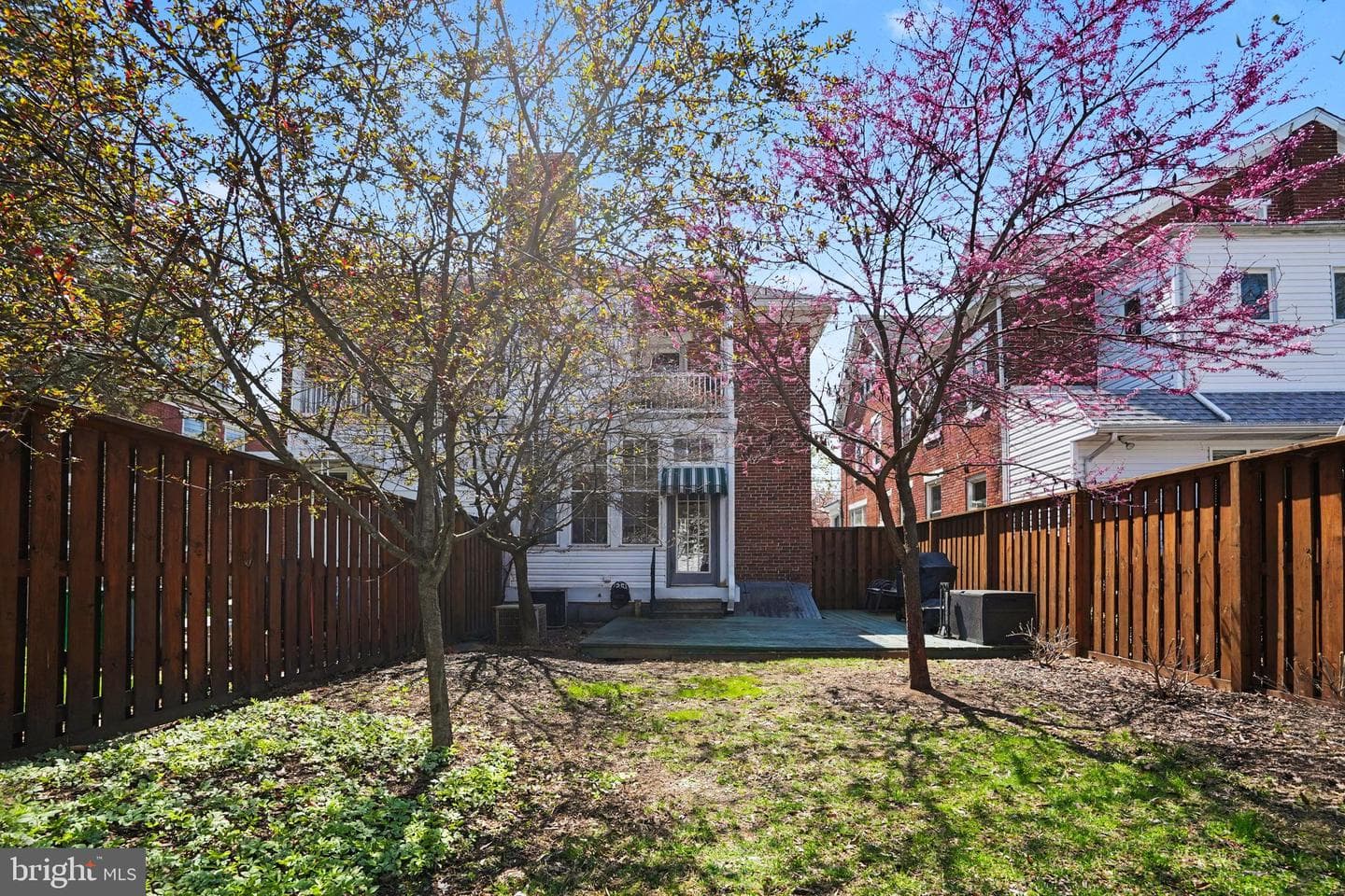 429 W South Street photo 37