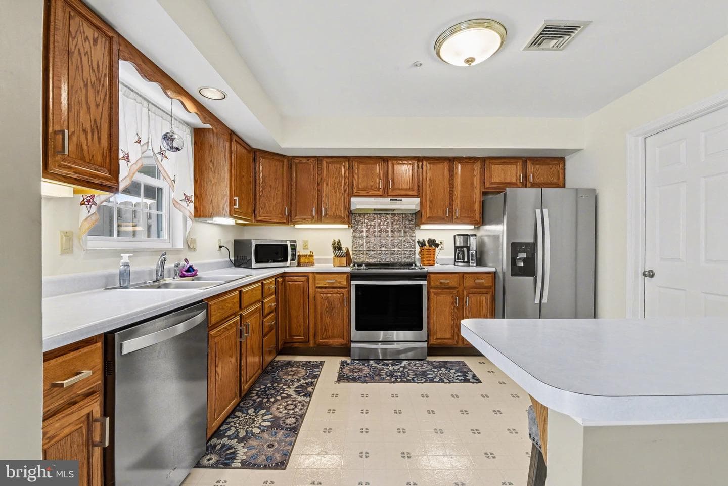 59 Westwood Court photo 8