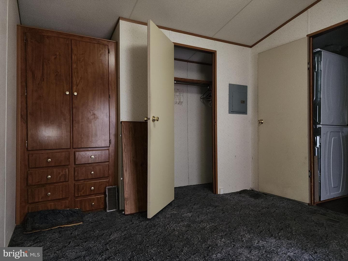 109 Neil Road photo 22