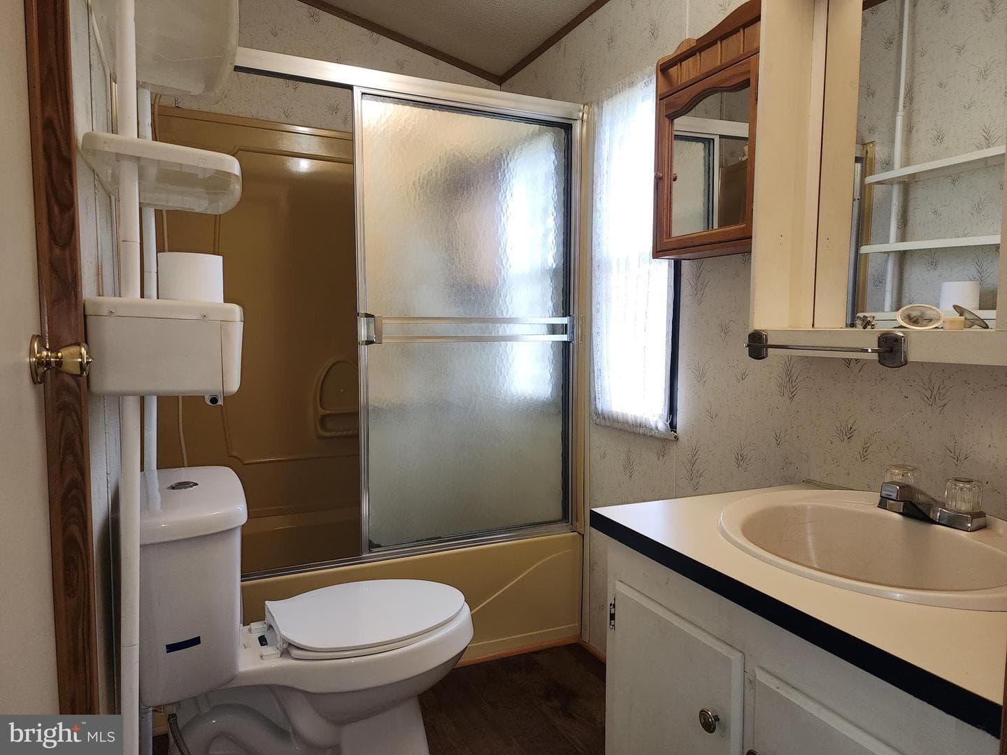 109 Neil Road photo 26