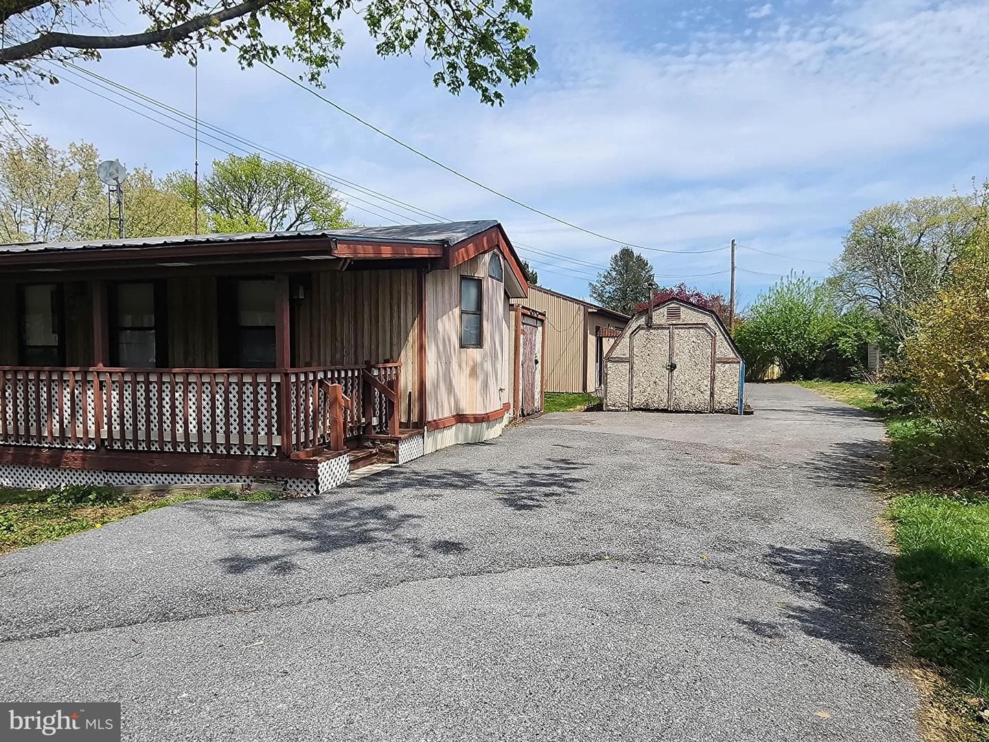 109 Neil Road photo 37