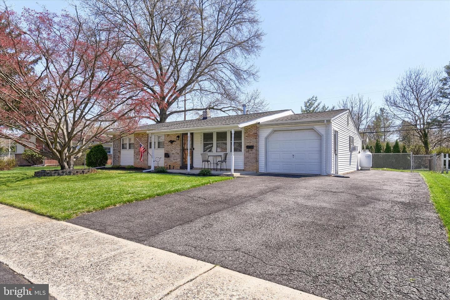 5202 Royal Drive photo 4