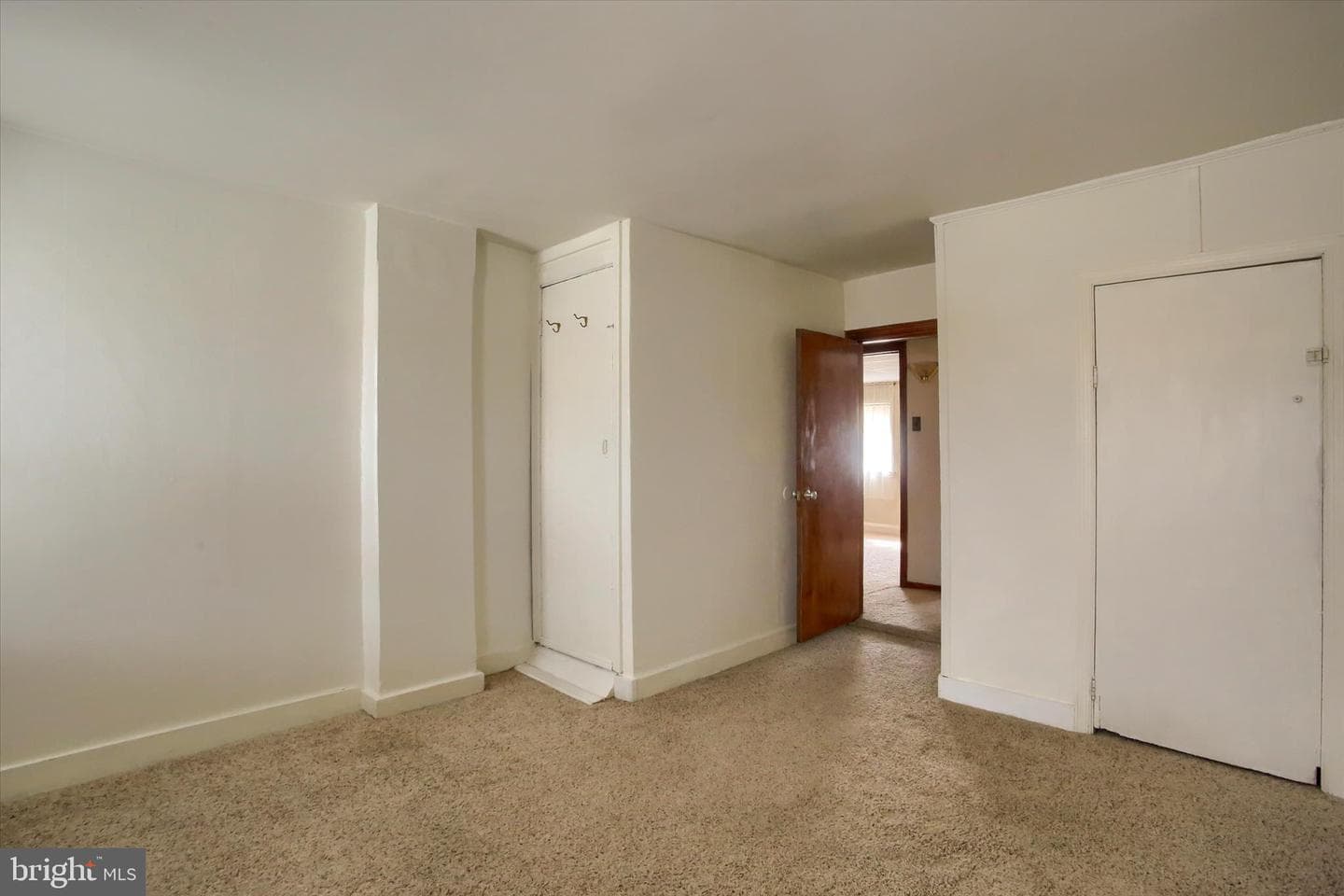 430 N East Street photo 20