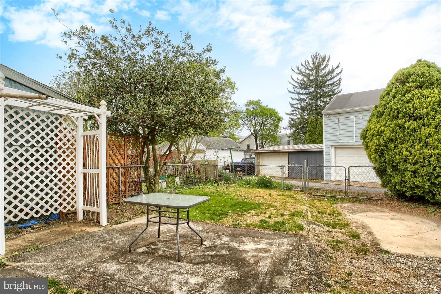 430 N East Street photo 30