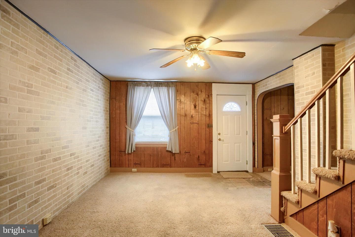 430 N East Street photo 7