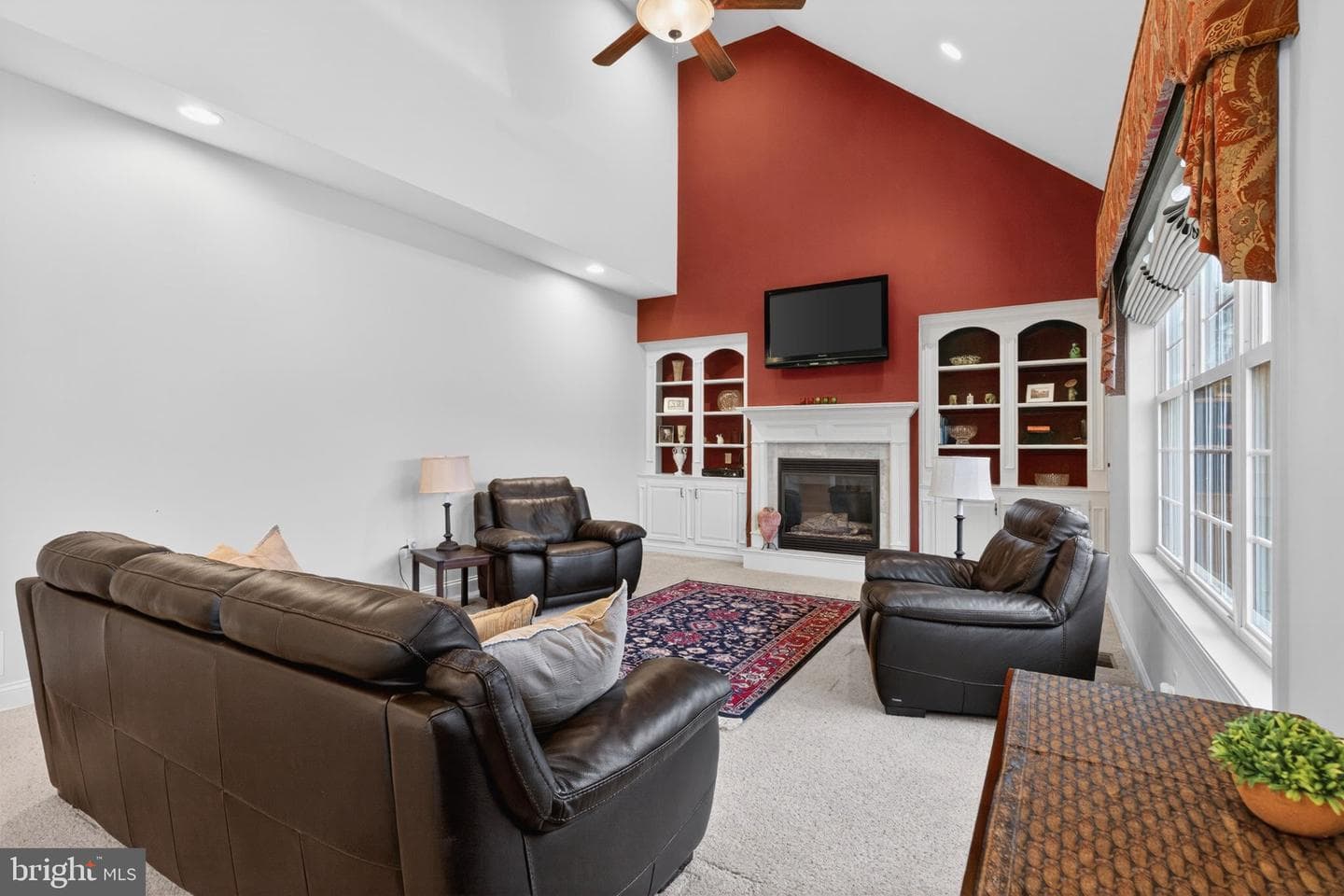 5140 Jennifer Circle photo 4
