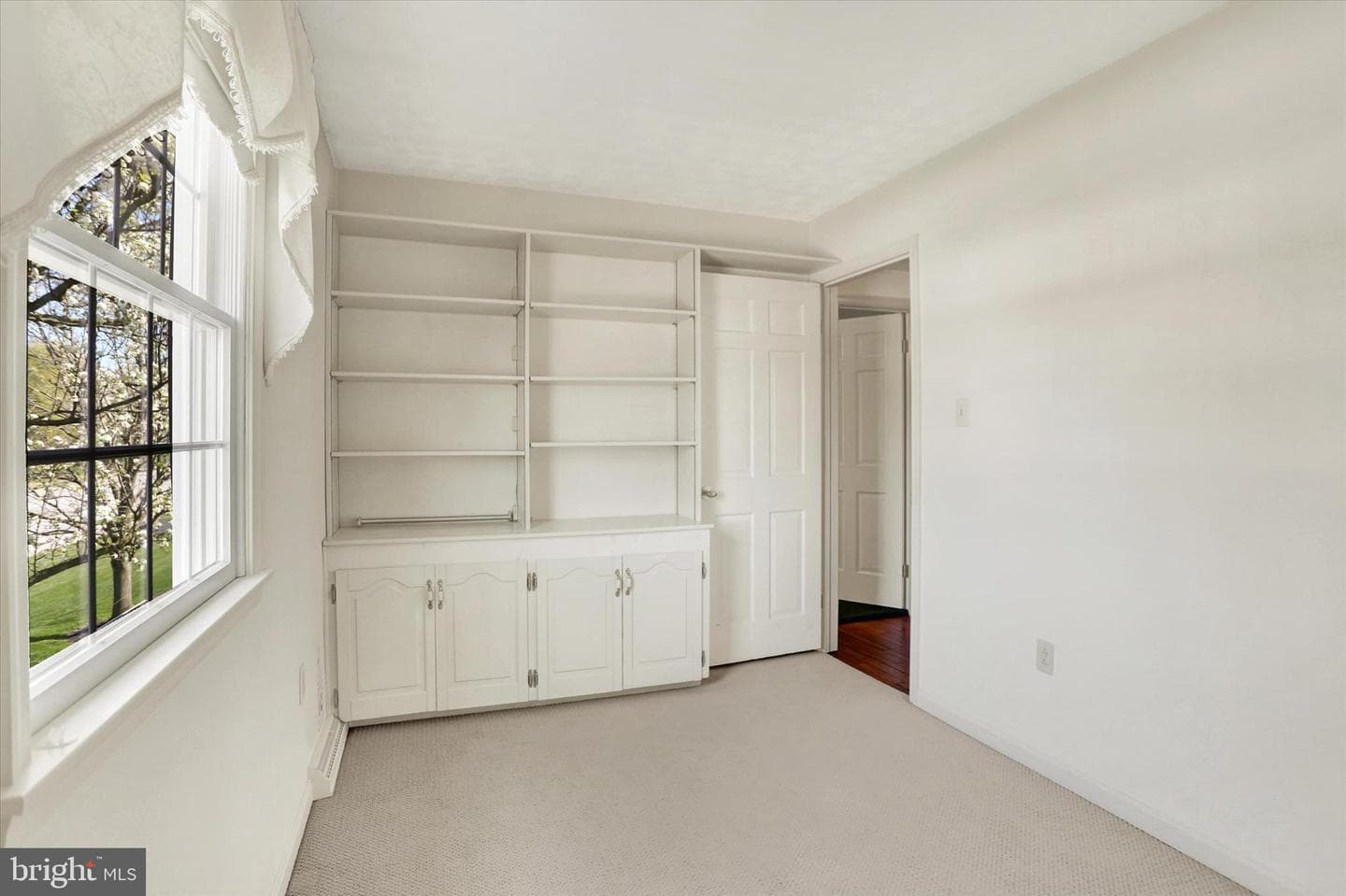 616 Brad Street photo 17