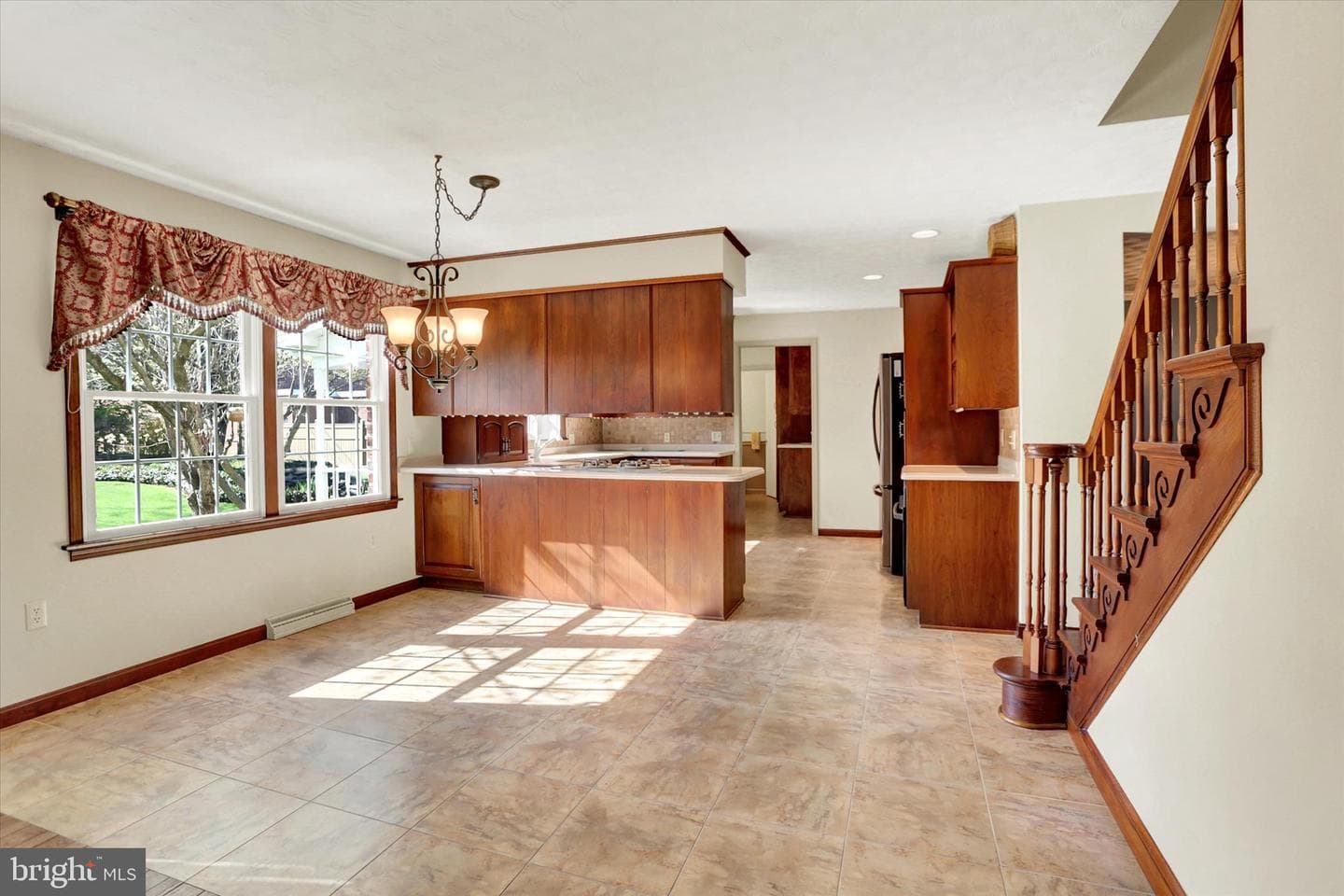 616 Brad Street photo 5