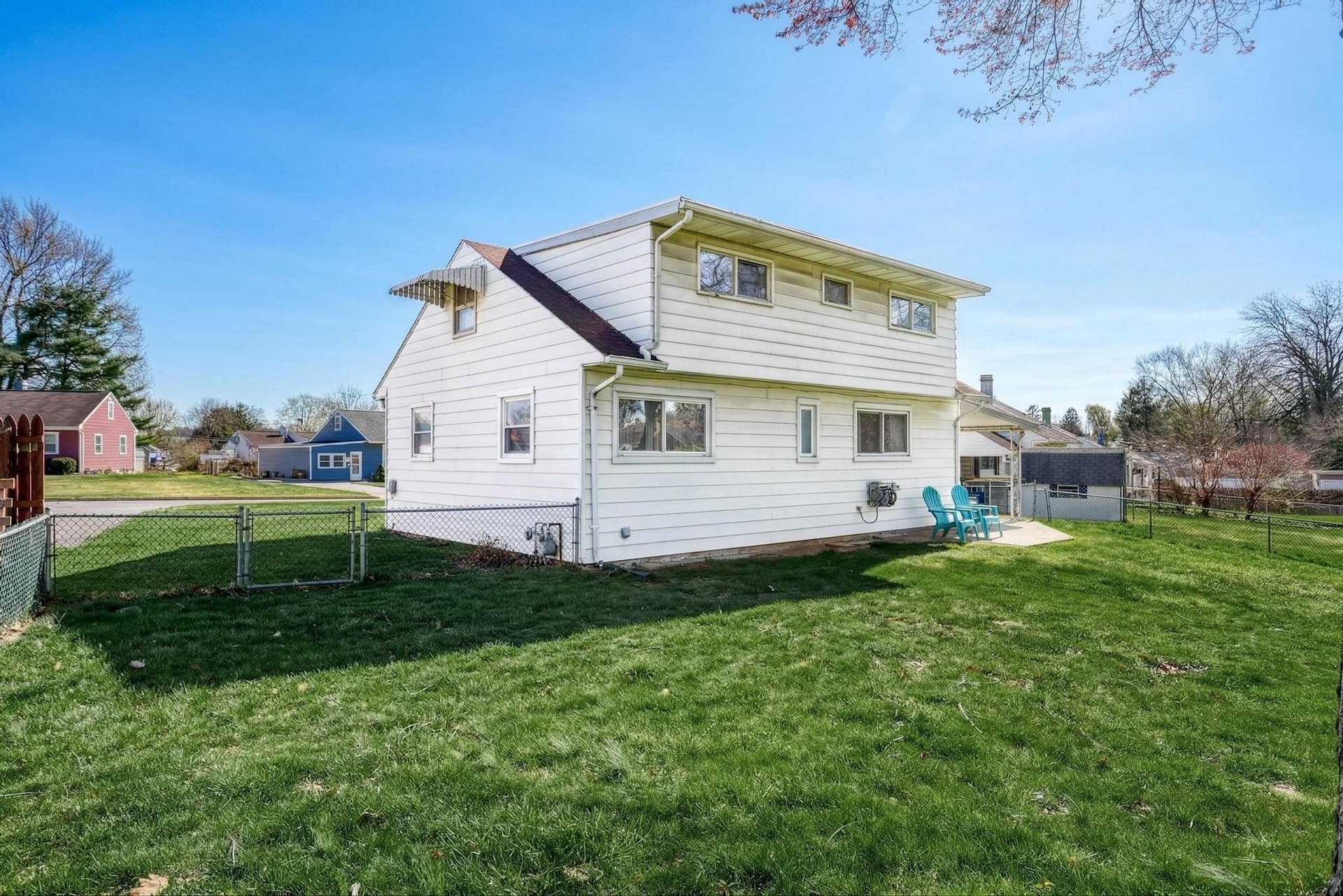 210 Cumberland Drive photo 2