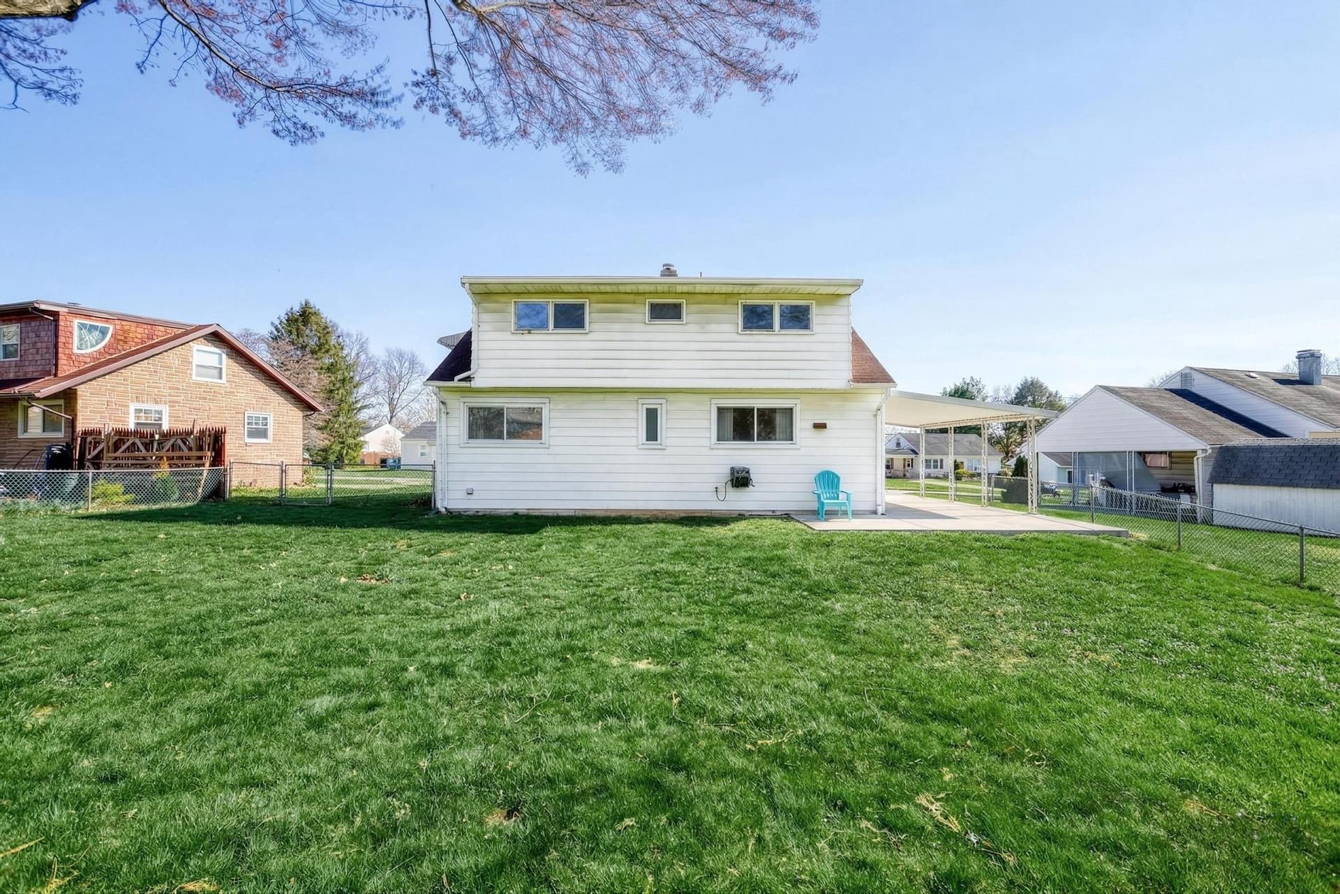 210 Cumberland Drive photo 3