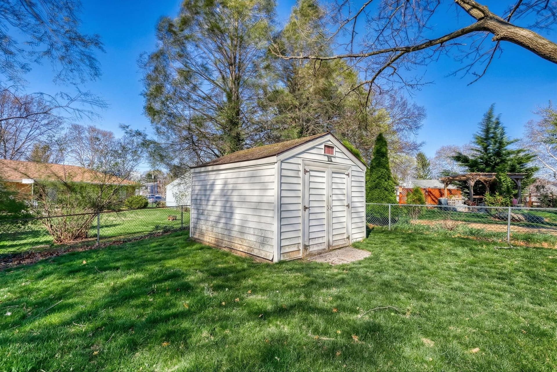 210 Cumberland Drive photo 45