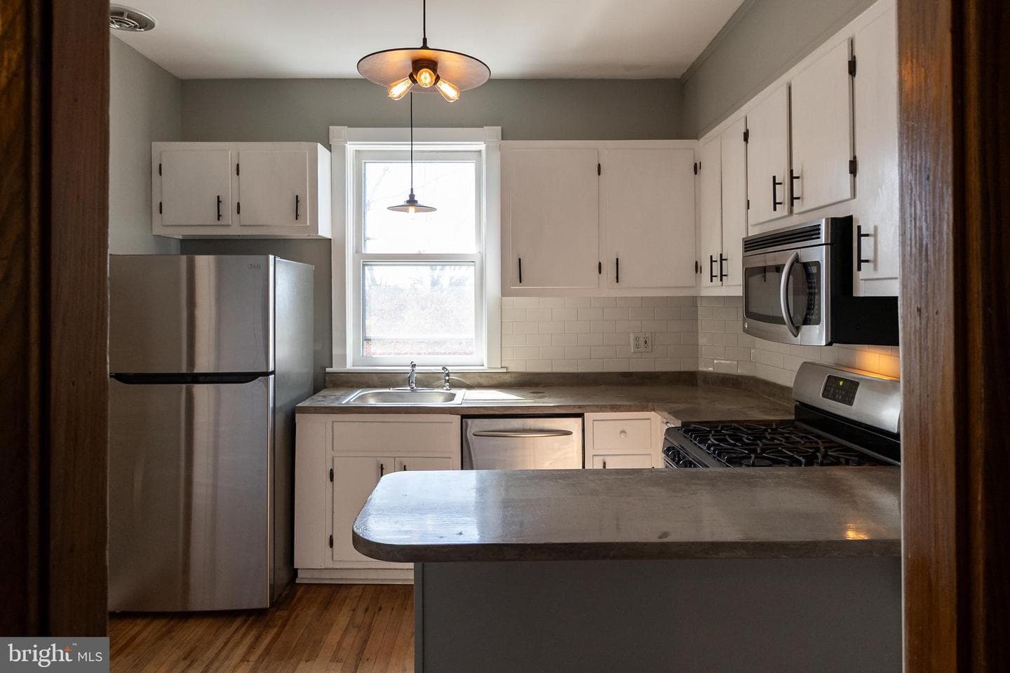 202 Walnut Street photo 13