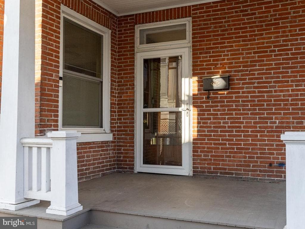 202 Walnut Street photo 5