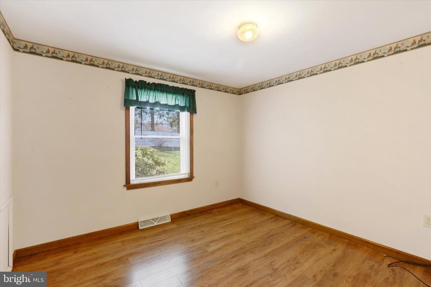 8 Dogwood Drive photo 22