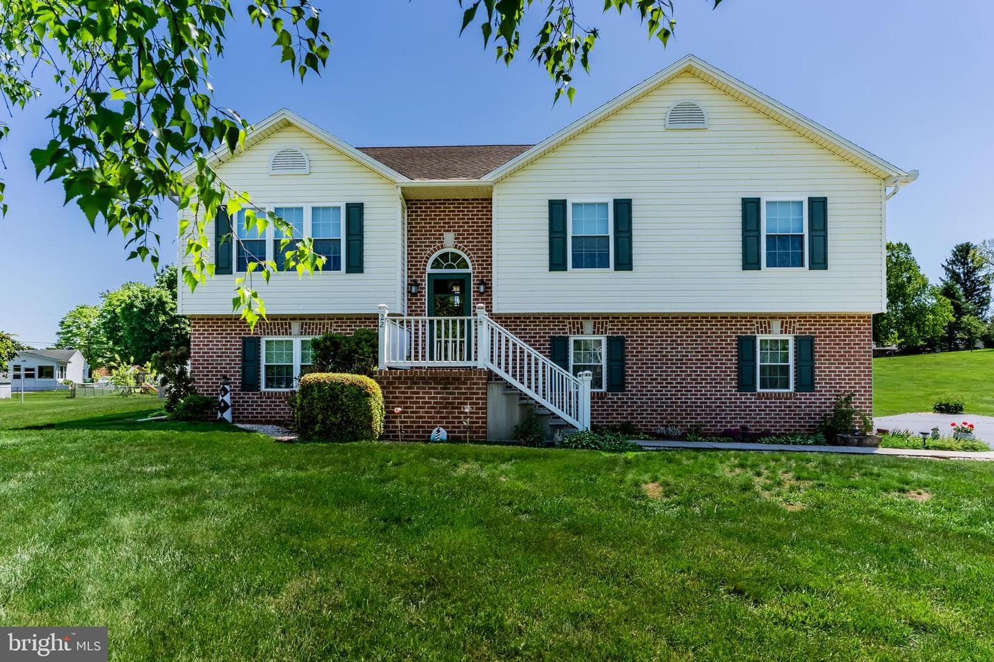 22 Cobblestone Drive photo 3